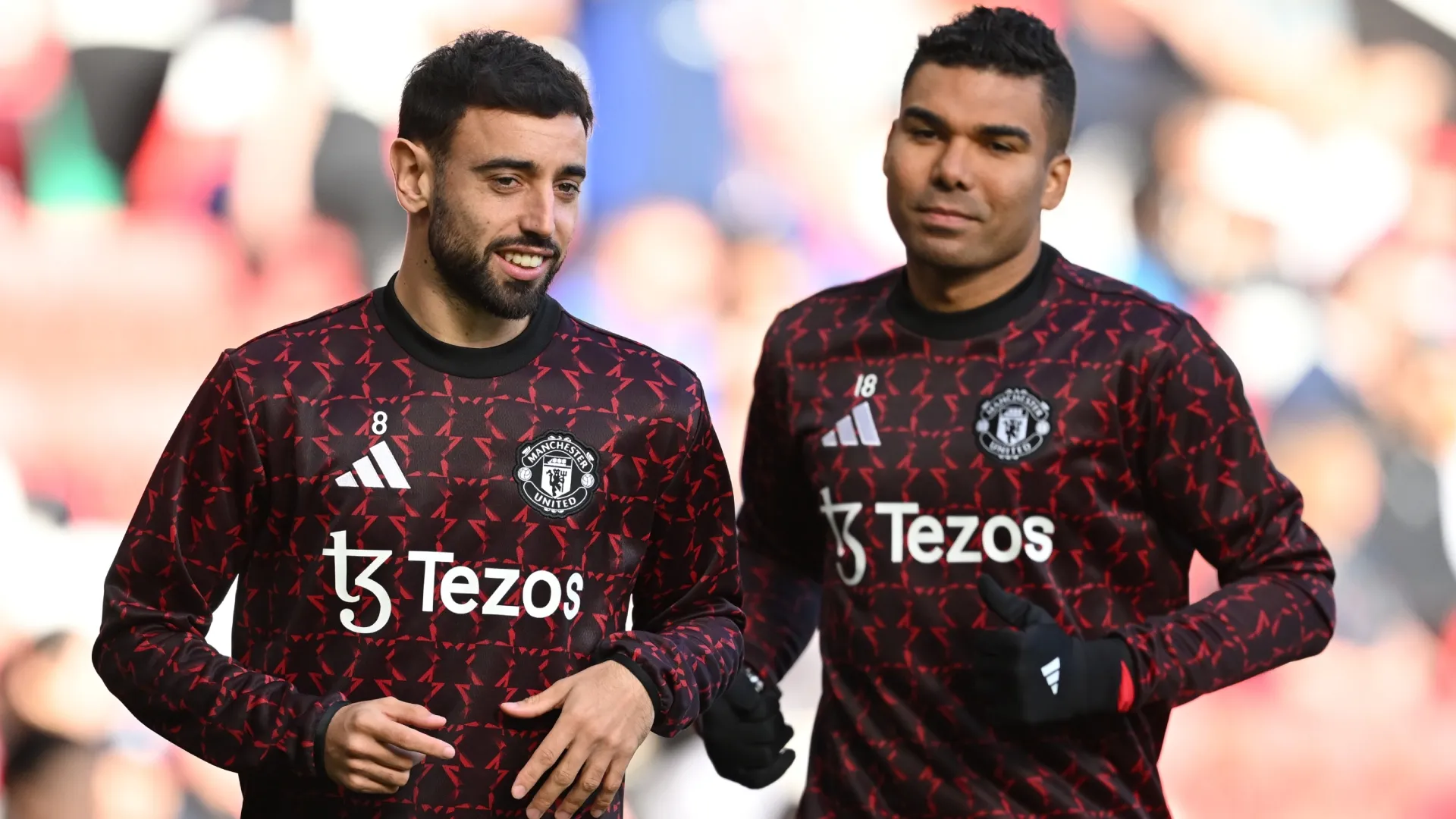 Manchester United's Bruno Fernandes and Casemiro