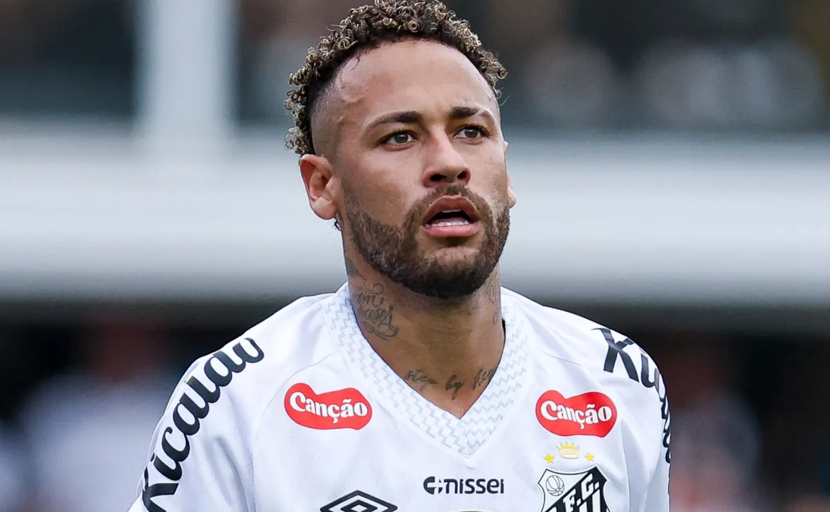 テレビ Neymar 🔙🤙 Neymar Junior: Football is Back! @neymarjr hit the field