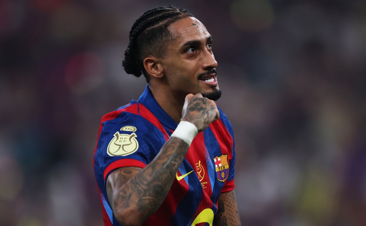 Raphinha's brace lifts Barcelona to 3-2 win over Real Madrid in