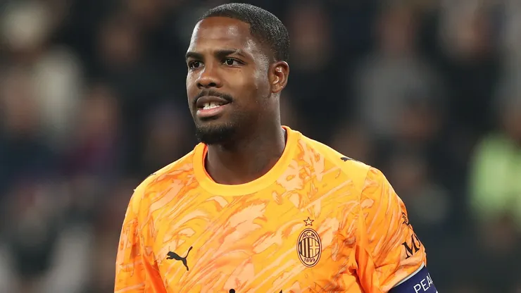 Mike Maignan of AC Milan looks on during the Serie A match.
