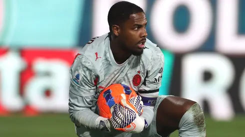 Mike Maignan of AC Milan looks o during the Serie A match.