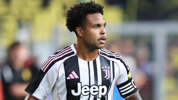 Weston McKennie of Juventus Turin runs with the ball.