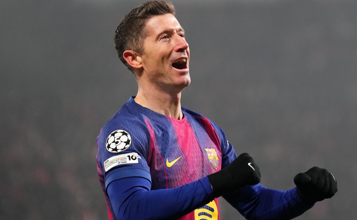 Robert Lewandowski keeps shining: Barcelona star joins Cristiano