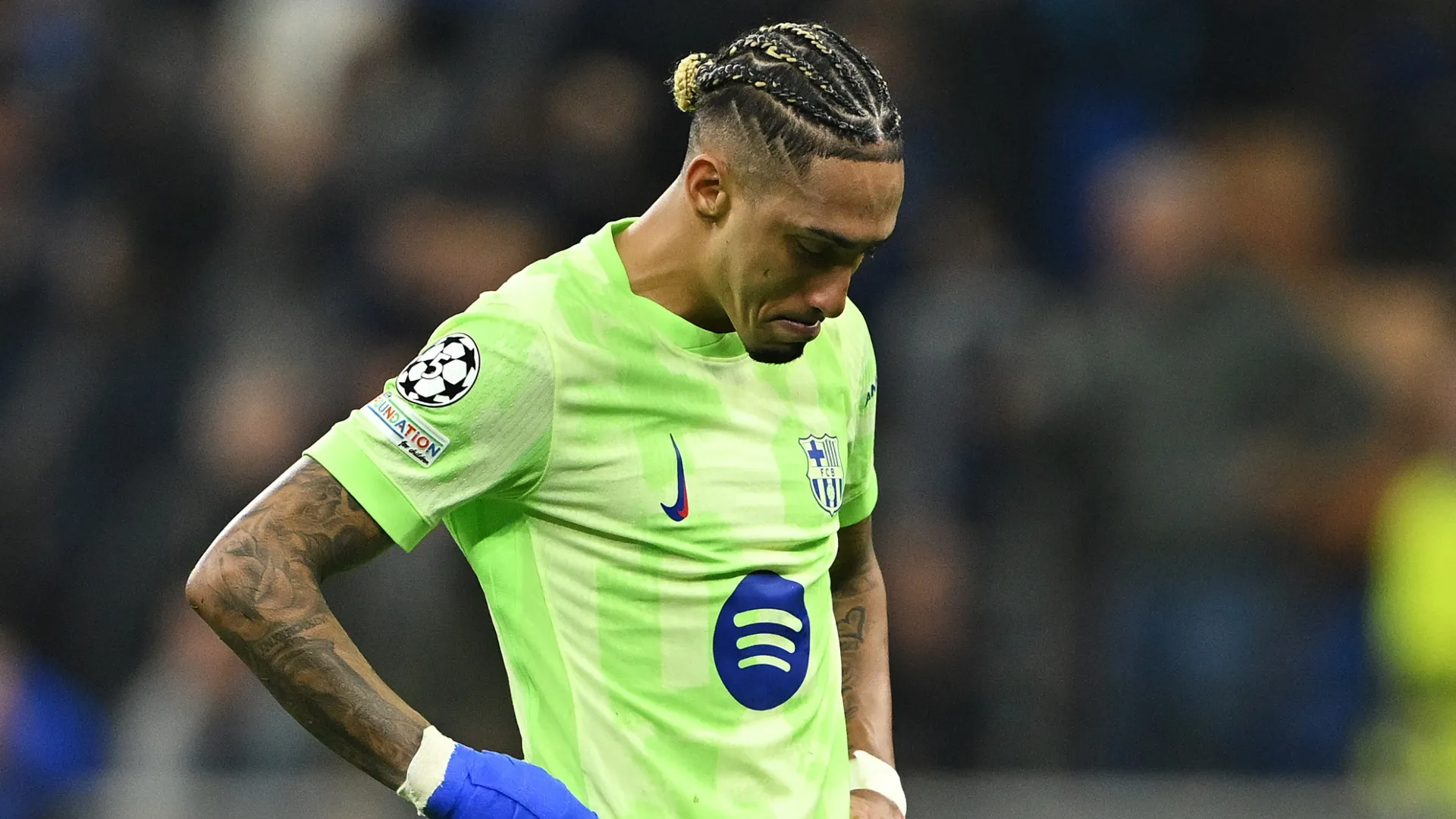 Raphinha playing for Barcelona.