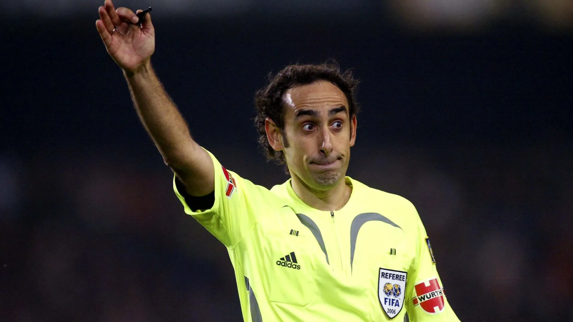 González was a referee until 2012 (Bagu Blanco/Getty Images)
