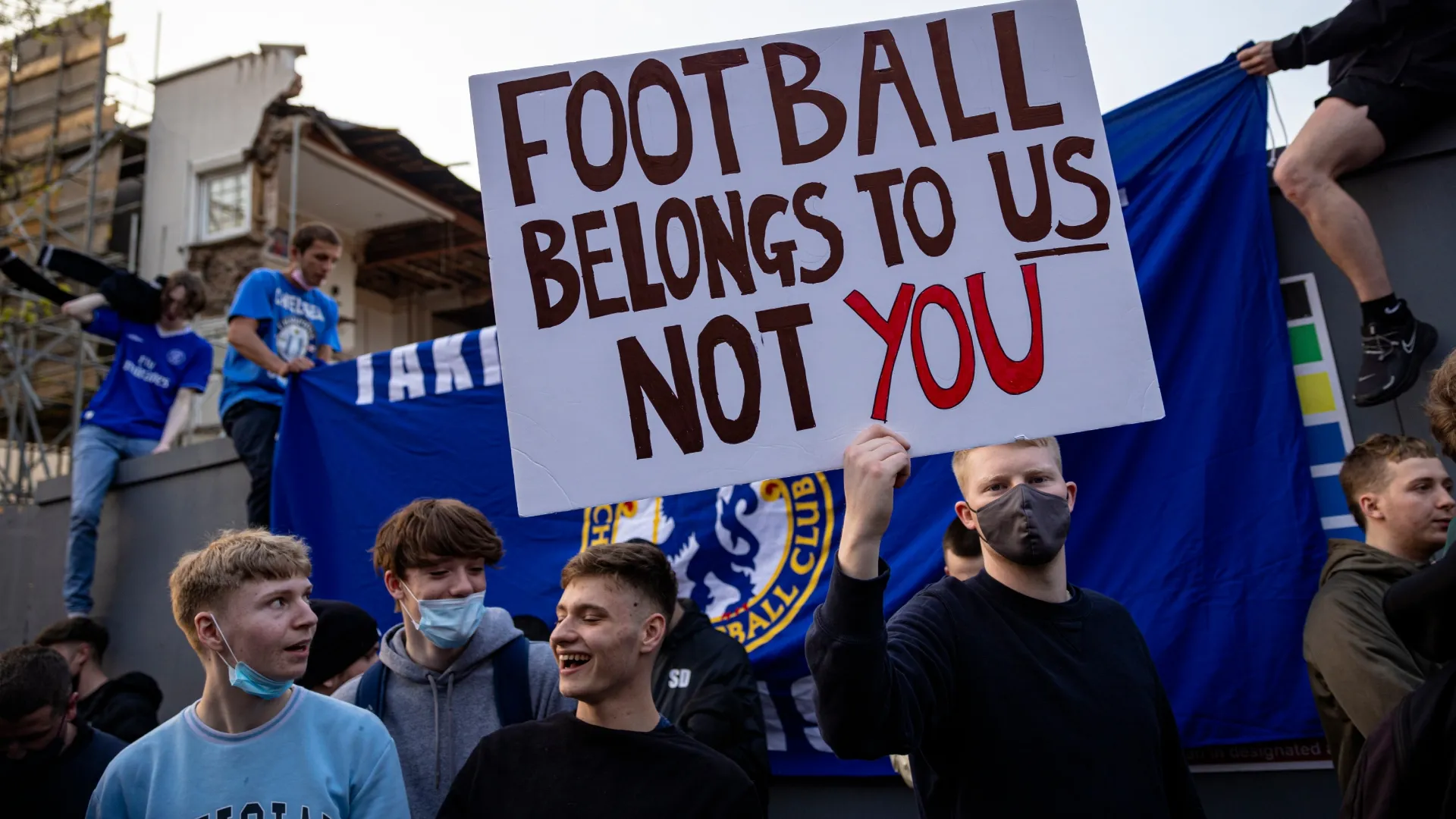Chelsea fans protesting the European Super League (Rob Pinney/Getty Images)