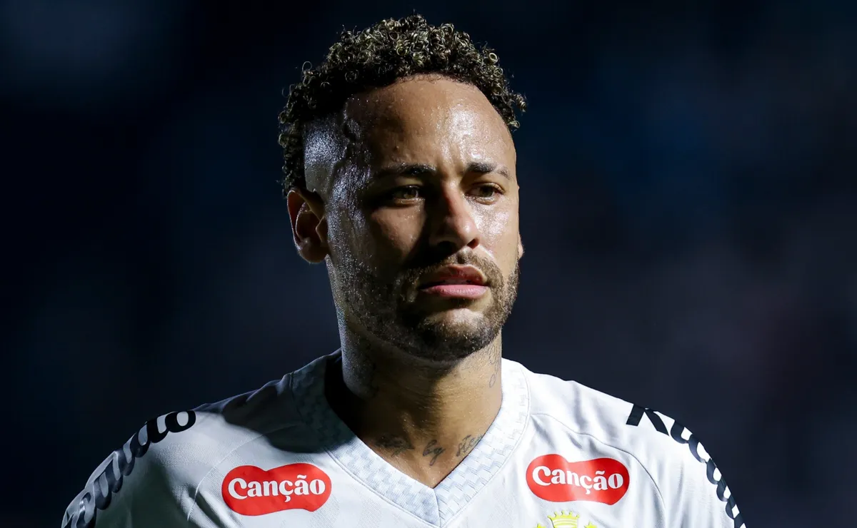 Neymar warned by Santos’ Argentine rivals in Copa Sudamericana: ‘We’re going to go hard at him’