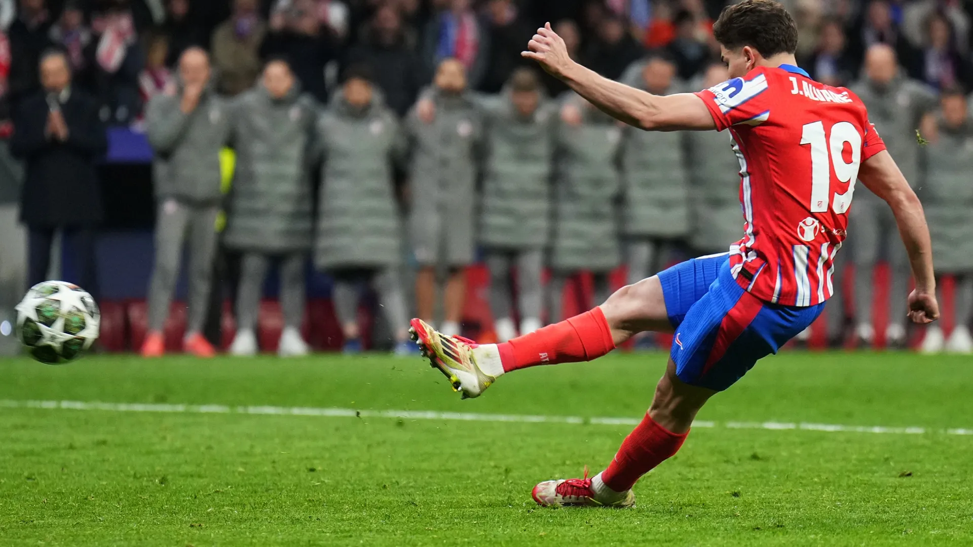 Álvarez’s penalty miss (Angel Martinez/Getty Images)