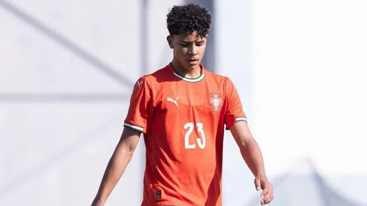 Cristiano Ronaldo Jr. in action for Portugal U-16
