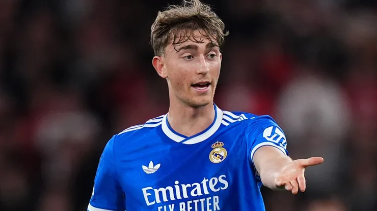 Dean Huijsen of Real Madrid looks on with the ball during the UEFA Champions League.