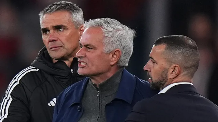 Jose Mourinho, Head Coach of Benfica, is shown a red card by referee Francois Letexier during the UEFA Champions League.
