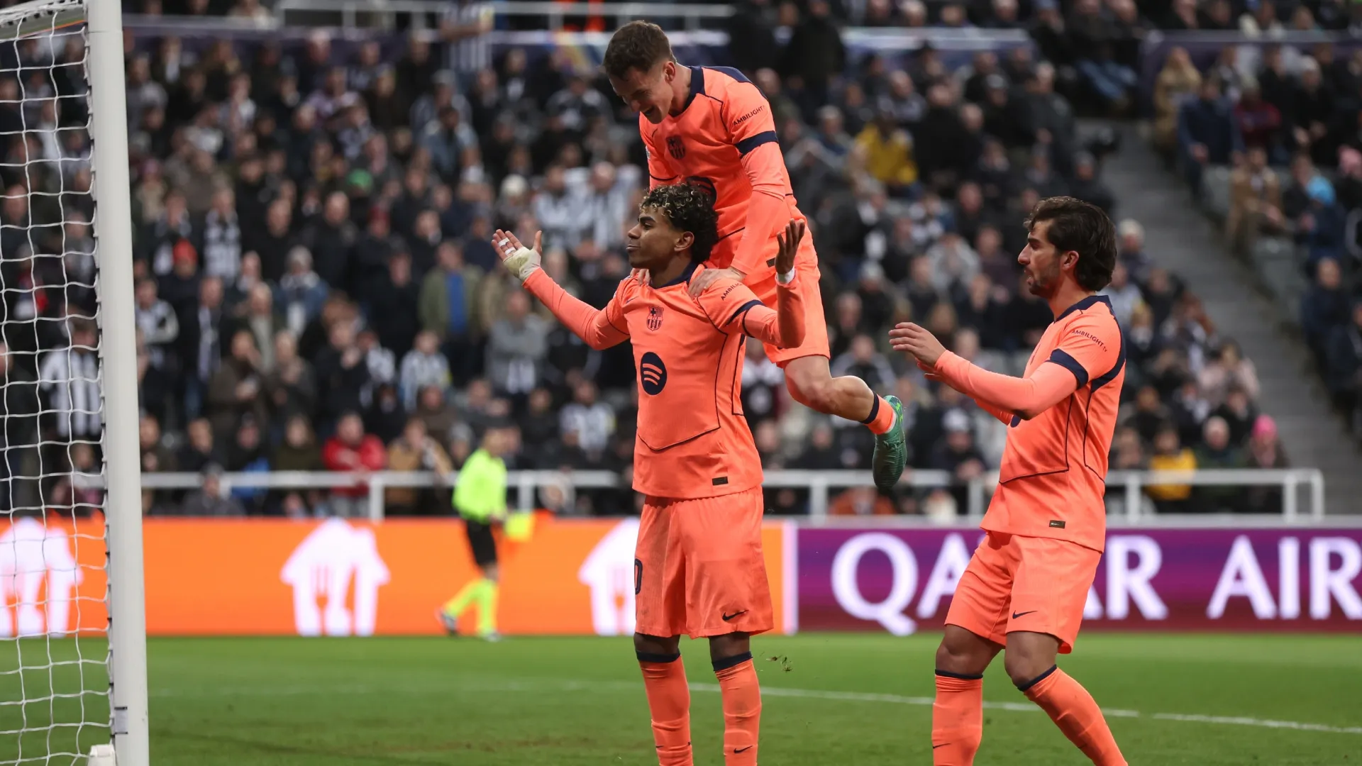 Lamine Yamal of FC Barcelona celebrates scoring against Newcastle United.
