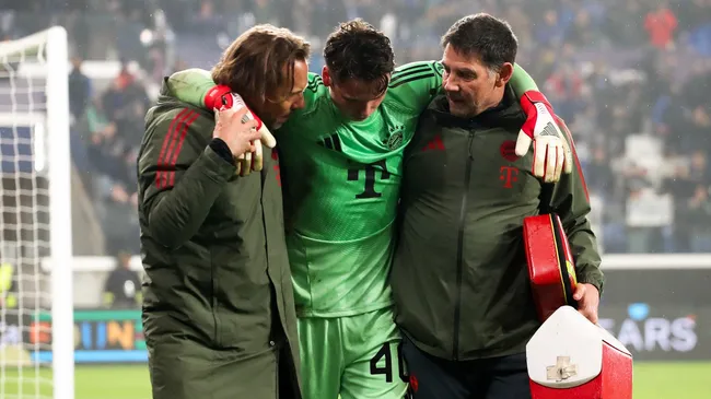 Jonas Urbig of FC Bayern Munich.