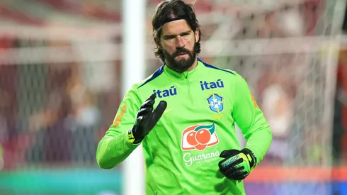 Alisson won't play this weekend with his club for an injury