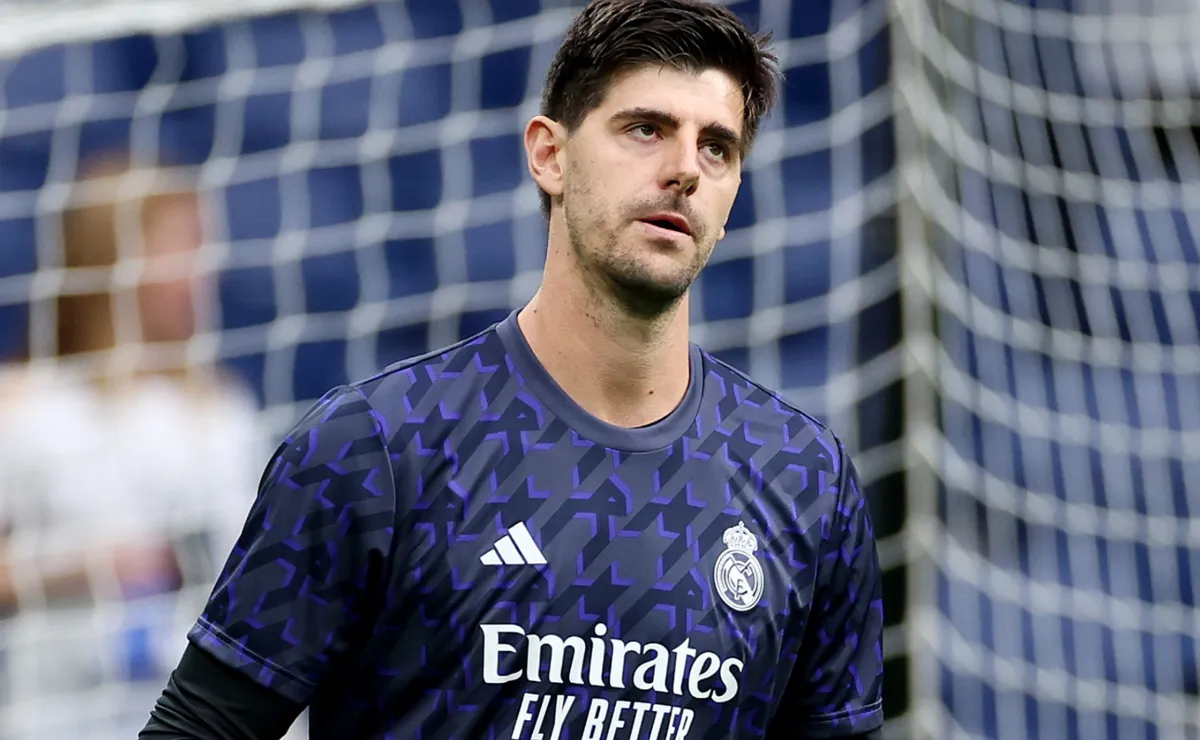 كورتوا من بين خمسة لاعبين من ريال مدريد سيغيبون عن مباراة الدوري الإسباني ضد أتلتيكو مدريد كورتوا من بين خمسة لاعبين من ريال مدريد سيغيبون عن مباراة الدوري الإسباني ضد أتلتيكو مدريد