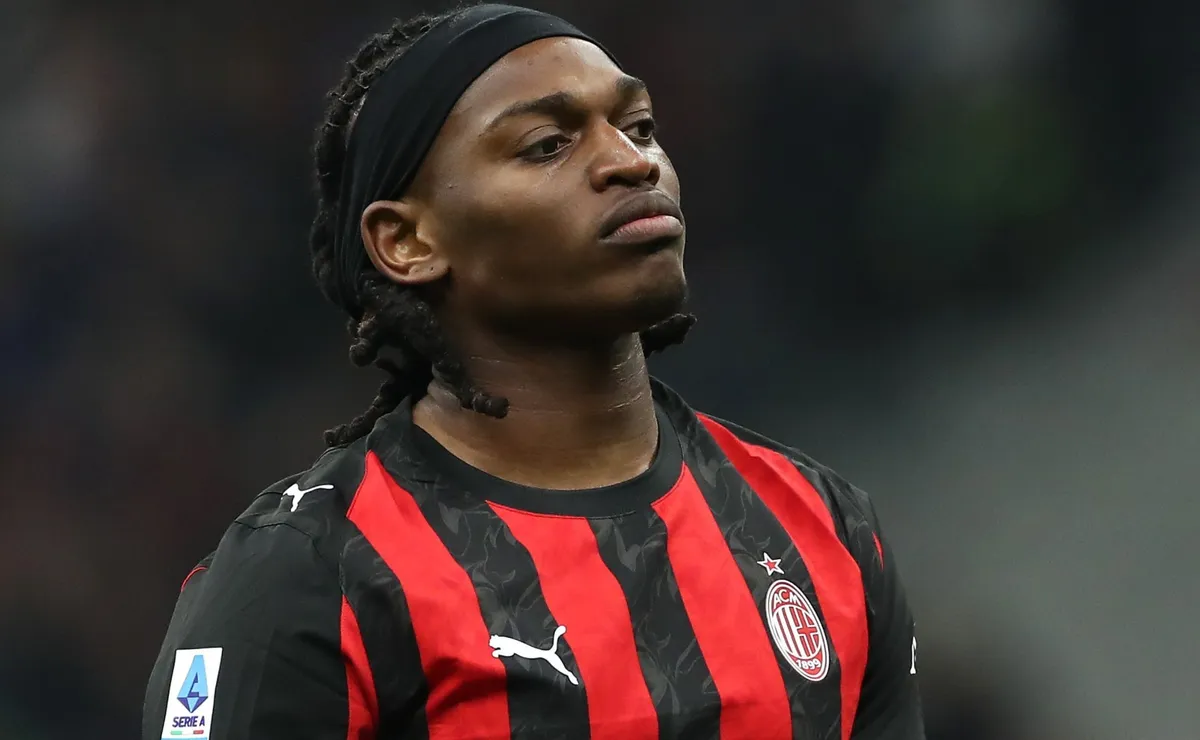 Rafael Leao reportedly has strong chance of leaving AC Milan as replacement plans emerge