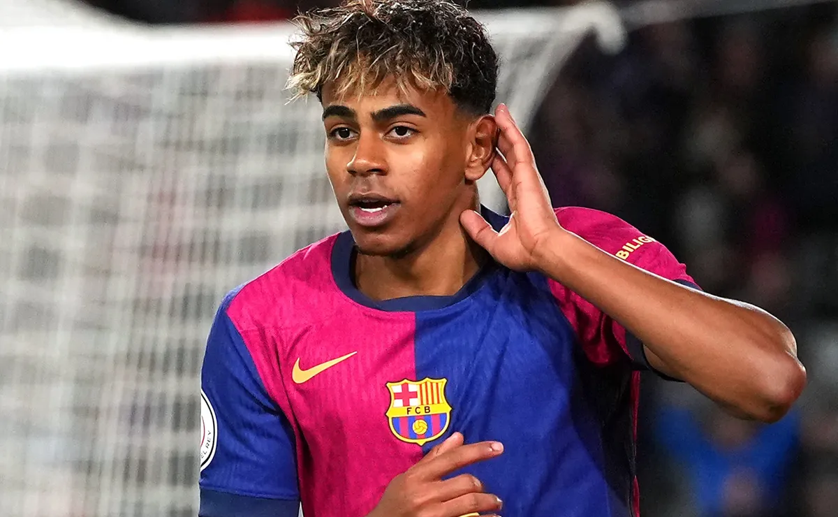 Lamine Yamal picked over Raphinha, Mbappé and Vinicius by former Barcelona player Ronald De Boer