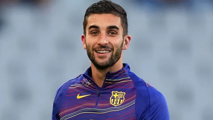 Ferran Torres of FC Barcelona warms up prior to the UEFA Champions League 2025/26.