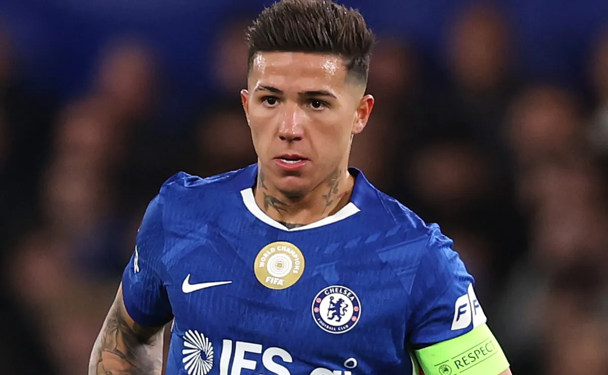 تستمر إيماءات إنزو فرنانديز تجاه ريال مدريد بينما يشيد نجم تشيلسي بمدريد وكروس ومودريتش تستمر إيماءات إنزو فرنانديز تجاه ريال مدريد بينما يشيد نجم تشيلسي بمدريد وكروس ومودريتش