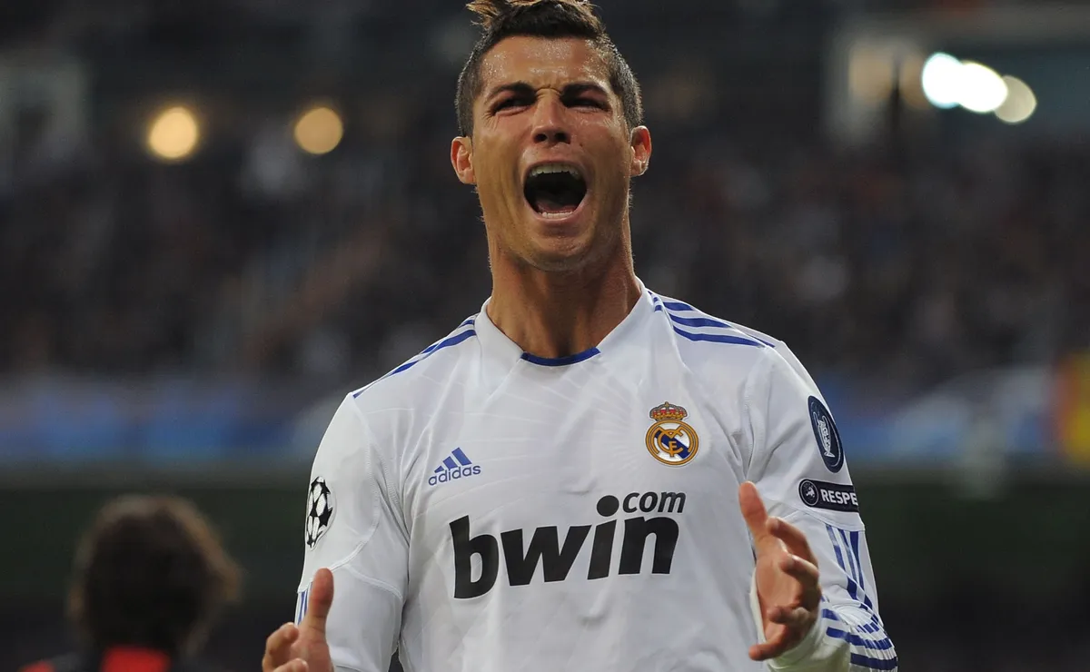 “إسبالدينها” الشهيرة لكريستيانو رونالدو يتذكرها لاعب أتلتيكو مدريد السابق: “سوف أمزق رأسك” “إسبالدينها” الشهيرة لكريستيانو رونالدو يتذكرها لاعب أتلتيكو مدريد السابق: “سوف أمزق رأسك”
