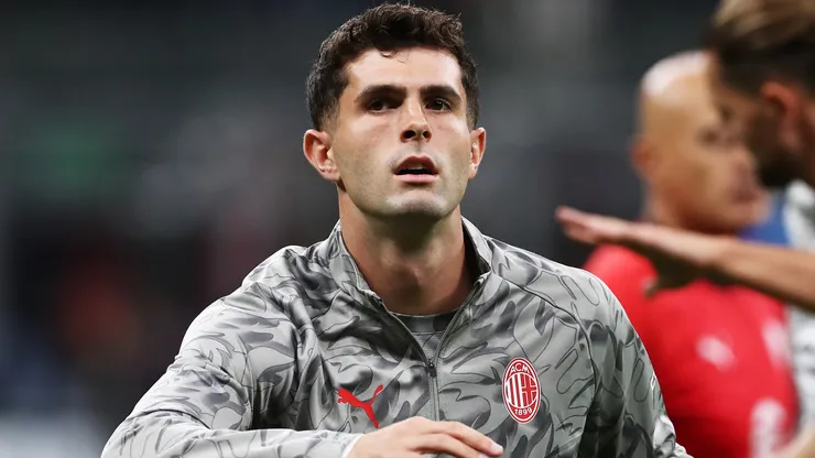Christian Pulisic of AC Milan warms up before the Serie A match.