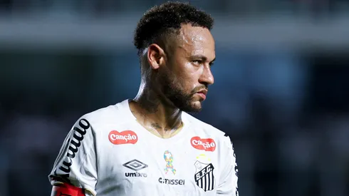 Neymar Junior of Santos looks on during the Brasileirao 2026 match.