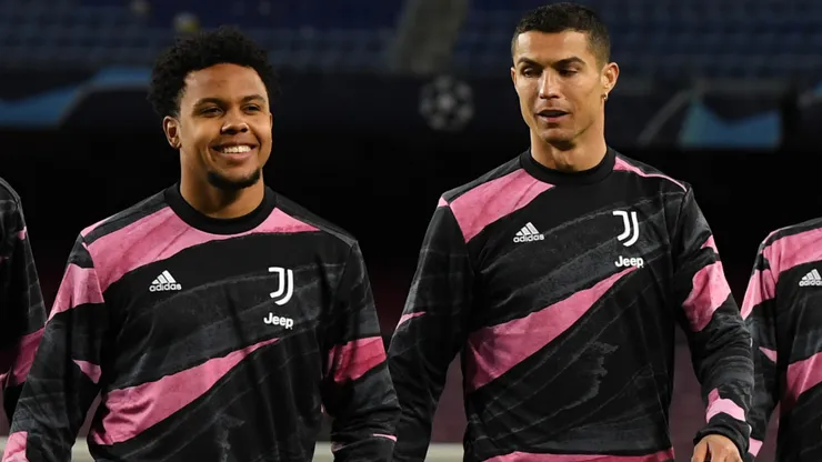 Weston McKennie and Cristiano Ronaldo of Juventus F.C. warm up