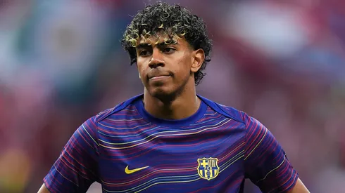 Lamine Yamal of FC Barcelona looks on during the warm up