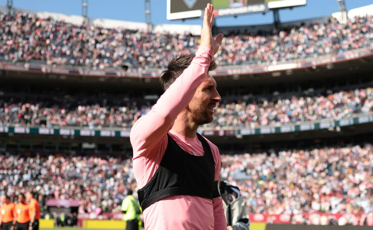 Lionel Messi sets another MLS away attendance record in Colorado Rapids vs Inter Miami, breaking mark vs LAFC