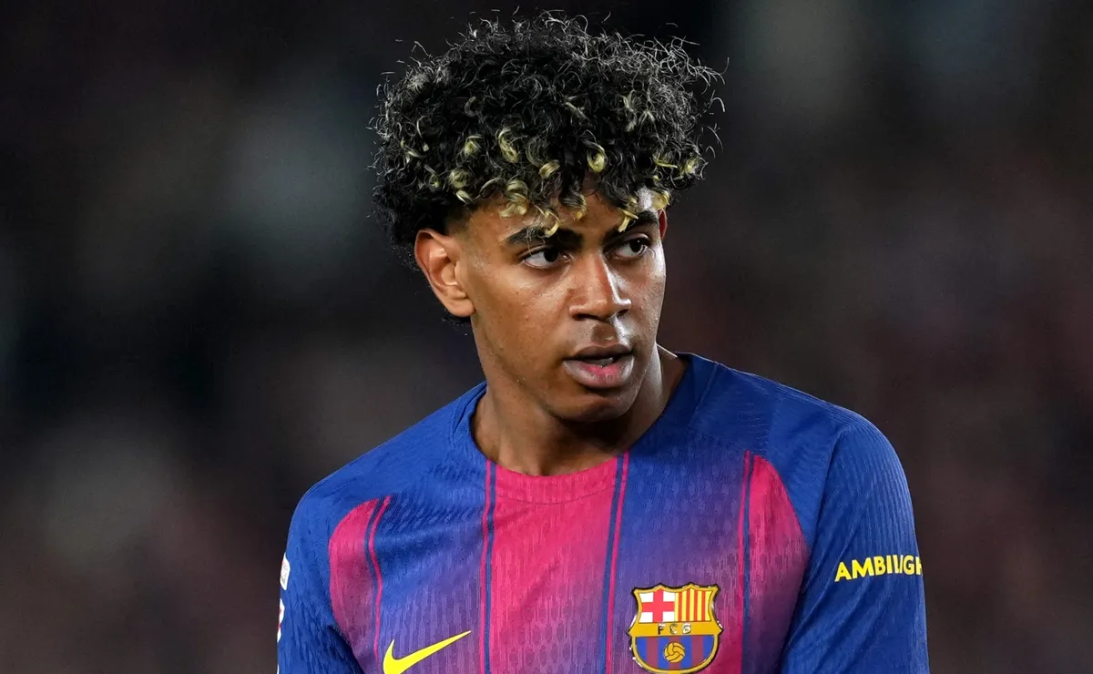 Video: Lamine Yamal forced off due to injury right after scoring penalty in Barcelona vs Celta Vigo game