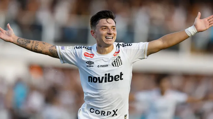 Alvaro Barreal of Santos