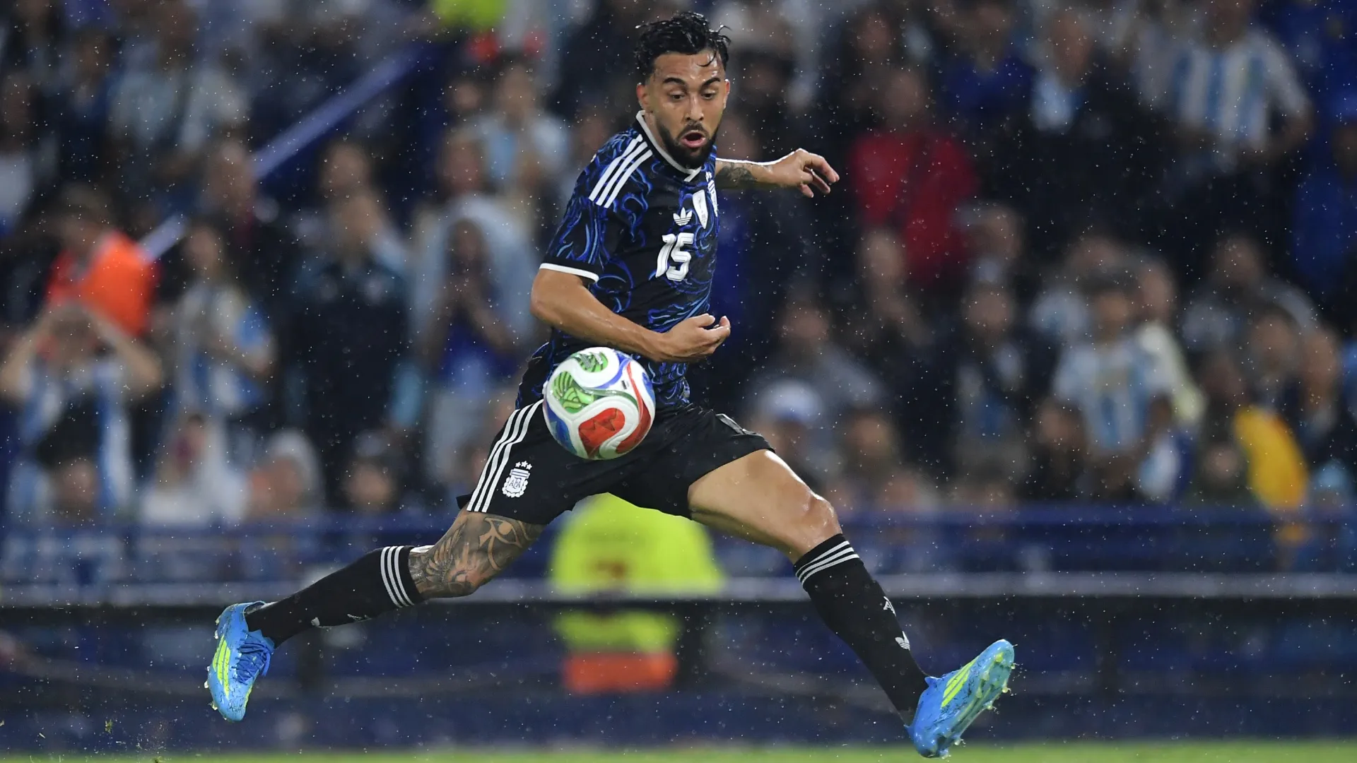 Nicolas Gonzalez of Argentina controls the ball.
