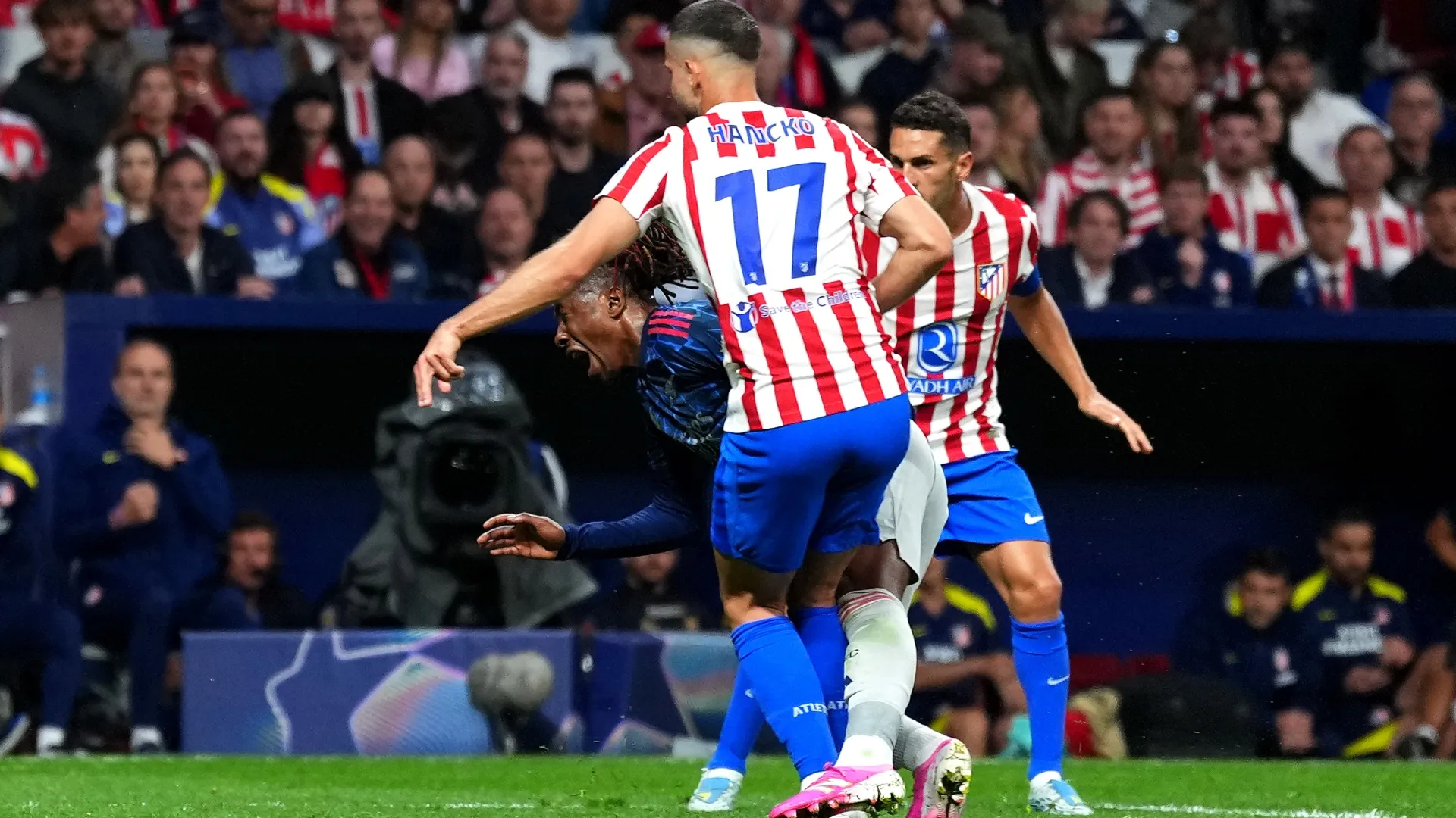 Eze was brought down by Hancko in the box (Angel Martinez/Getty Images)