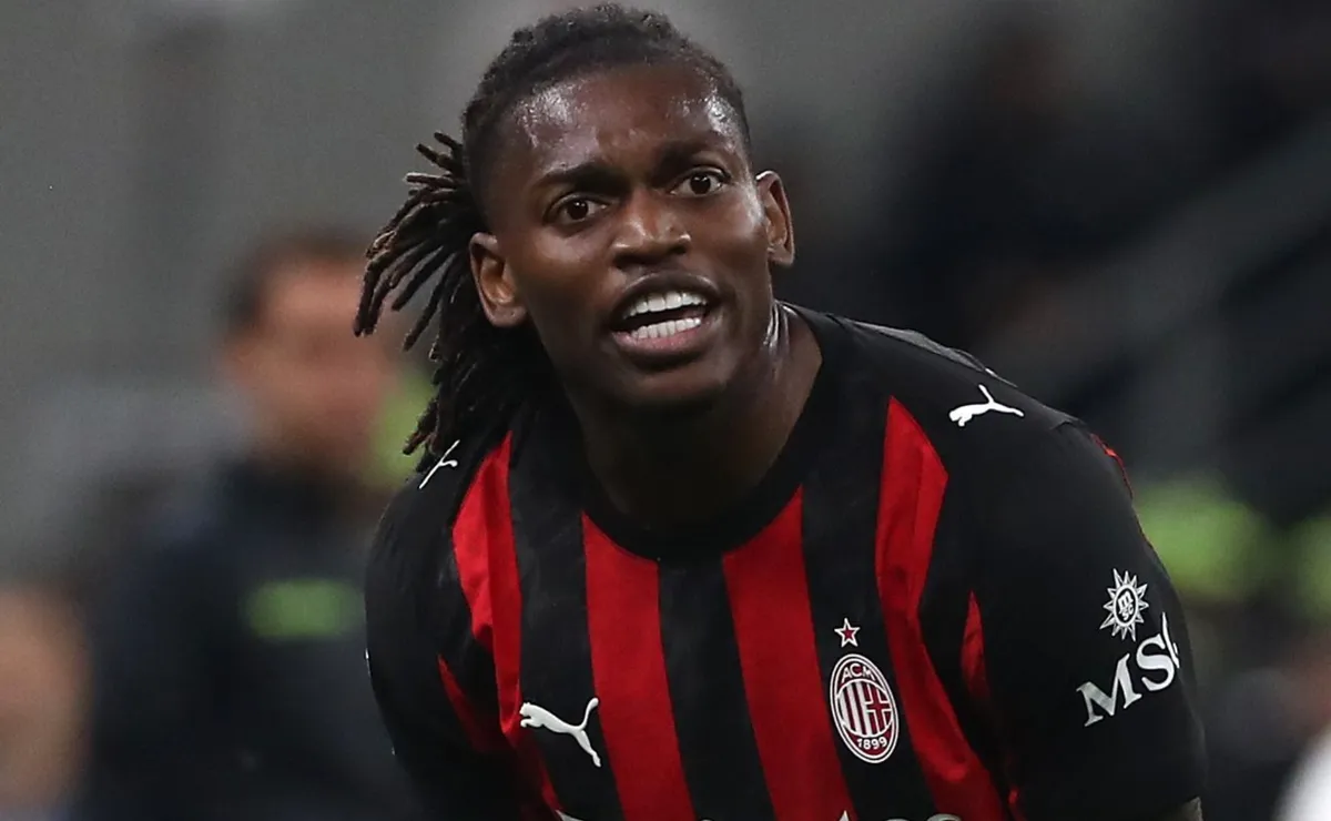 Rafael Leao could leave AC Milan as Manchester United reportedly propose pick-one-from-three in the deal