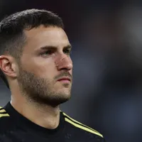 Report: Mexico star Santiago Gimenez risks missing 2026 World Cup amid injury struggles at Milan