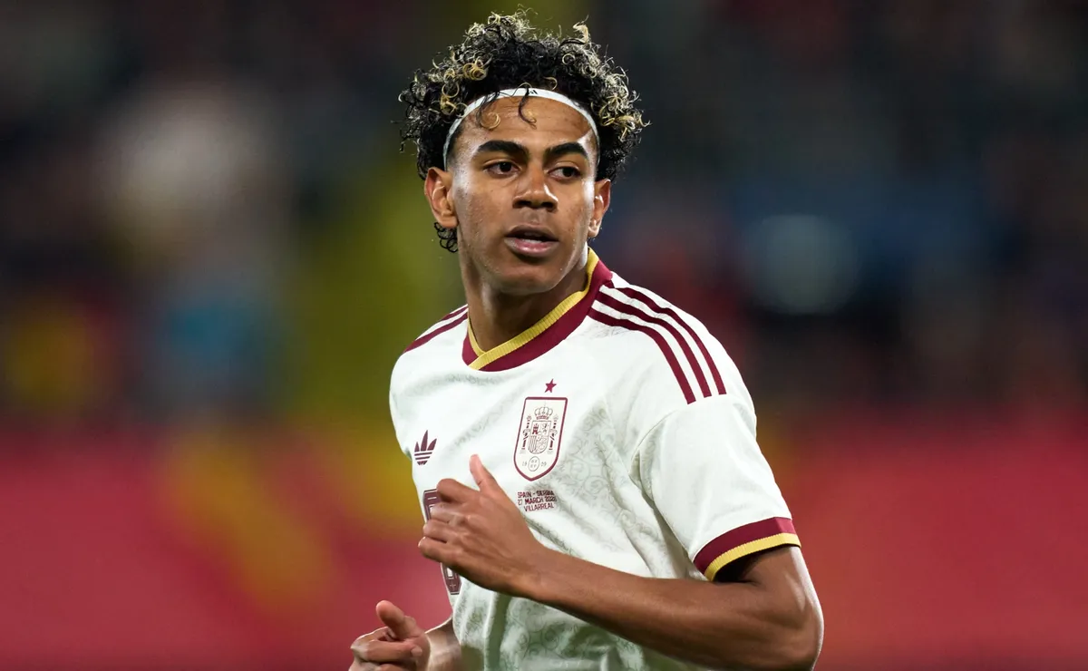 Report: Lamine Yamal could miss Spain’s first two World Cup games as Barcelona monitor star during tournament