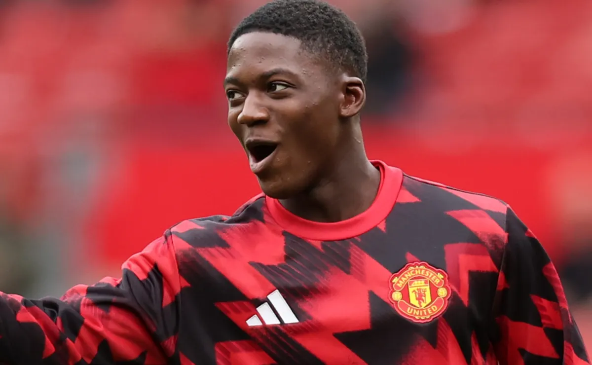 Manchester United hand Kobbie Mainoo five-year deal with huge salary boost