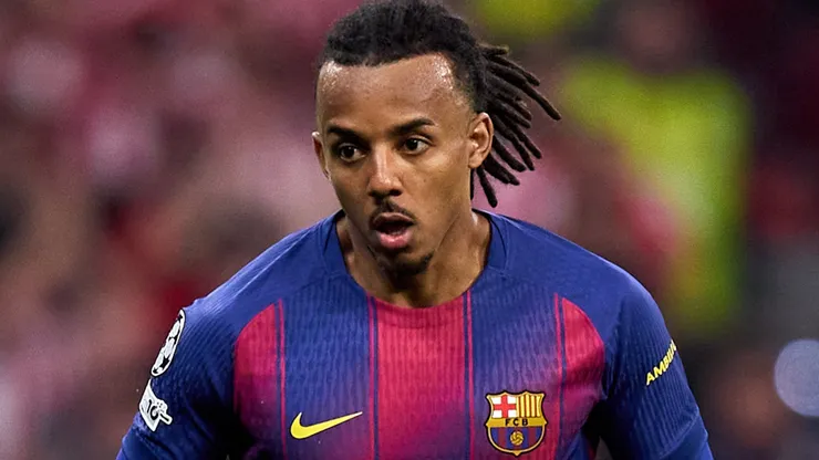 Jules Kounde of FC Barcelona in action during the UEFA Champions League.