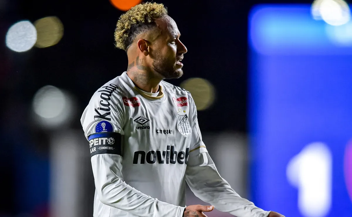 Neymar Scores, Then Argues With Teammate as Santos Draw 1-1 at Recoleta — image 1