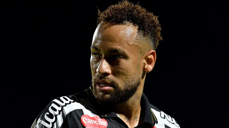 Neymar playing for Santos.