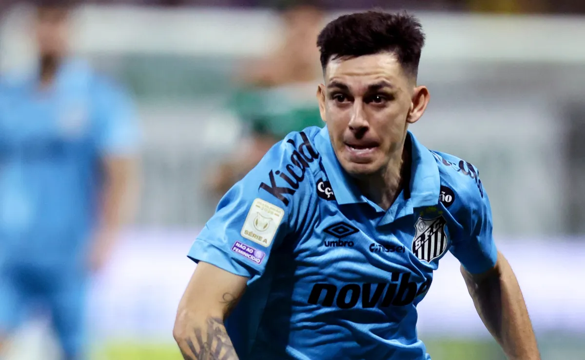 Santos FC Faces Relegation Threat Against in-Form RB Bragantino