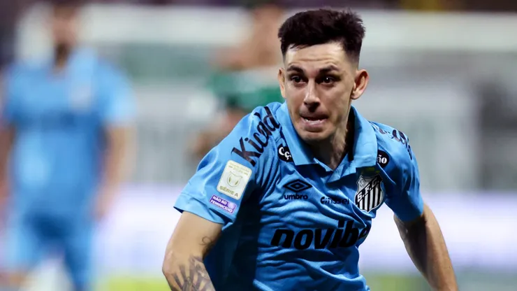 Gonzalo Escobar of Santos