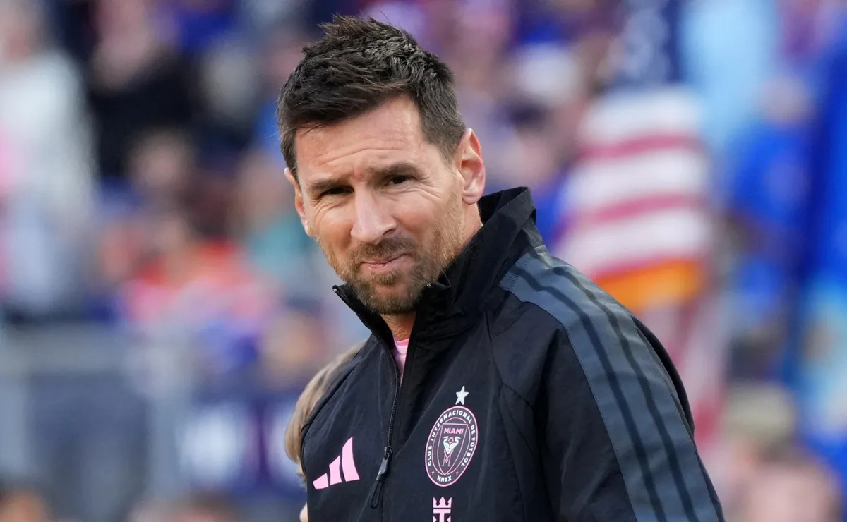 أنباء سيئة لميسي بعد استبعاد زميله الرئيسي في إنتر ميامي أليندي من مباريات الدوري الأمريكي المقبلة أنباء سيئة لميسي بعد استبعاد زميله الرئيسي في إنتر ميامي أليندي من مباريات الدوري الأمريكي المقبلة