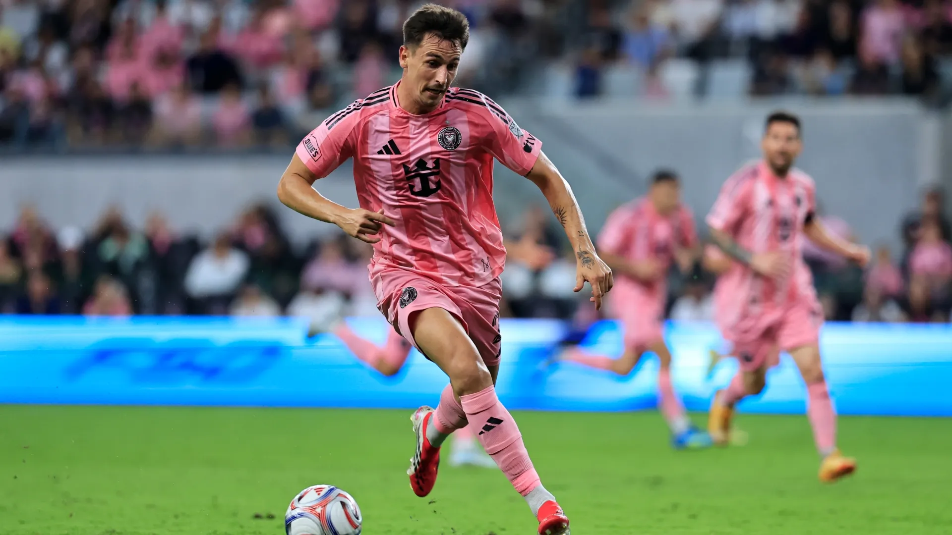 Tadeo Allende #21 of Inter Miami CF controls the ball.