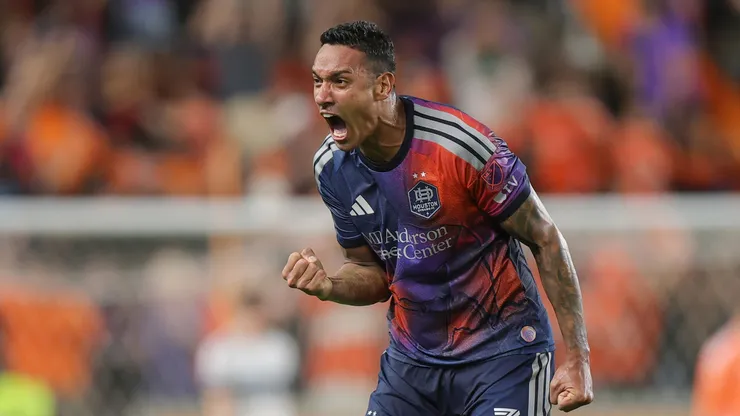 Antônio Carlos of Houston Dynamo