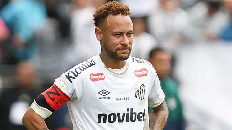 Neymar Junior of Santos looks on during the Brasileirao 2026 match.