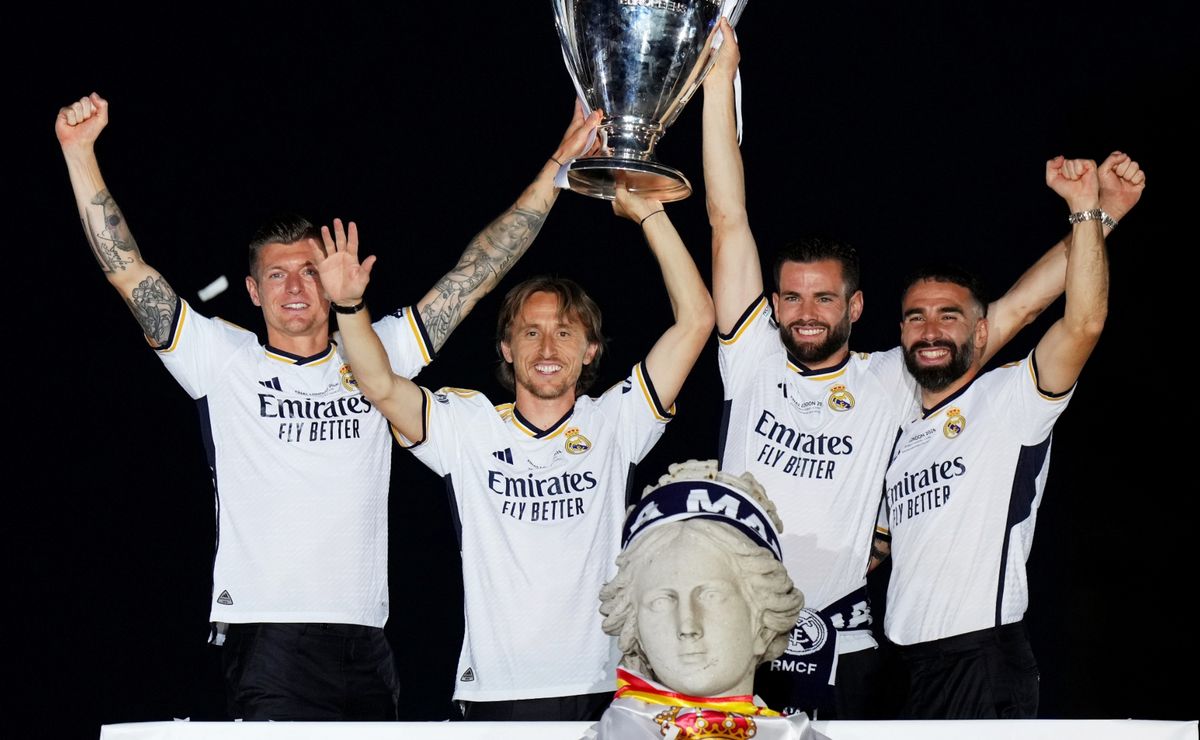 Toni Kroos bids farewell to Dani Carvajal before Real Madrid exit: ‘One of the greatest is leaving’