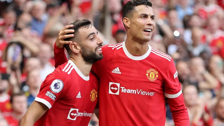 Fernandes and Ronaldo are teammates in Portugal