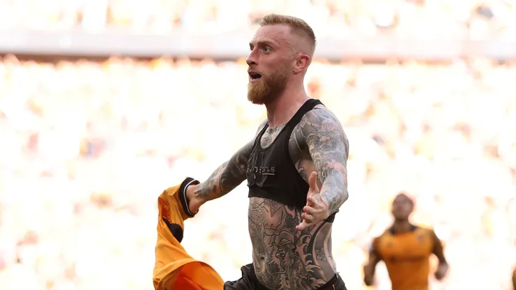 Oliver McBurnie celebrates a goal for Hull City.