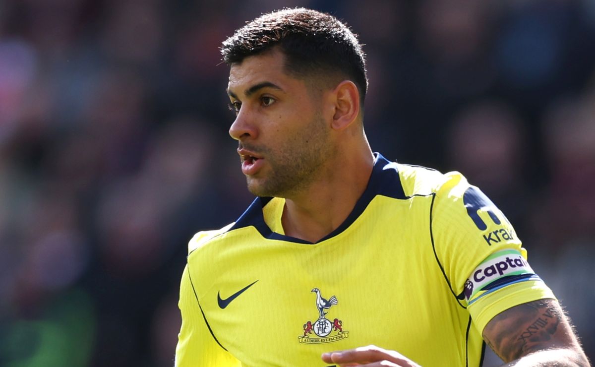 Why isn’t Cristian Romero playing for Tottenham vs Everton in 2025-26 Premier League clash?